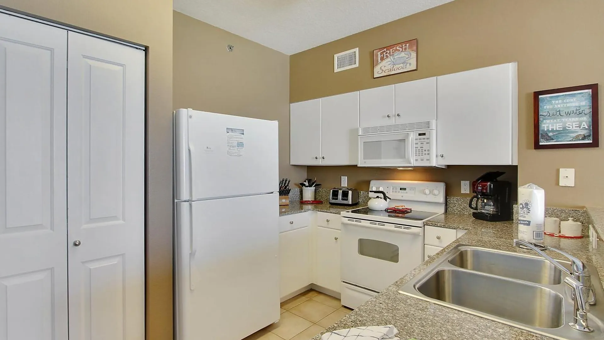 Holiday home Shores Of Panama #1421 By Book That Condo Panama City Beach United States